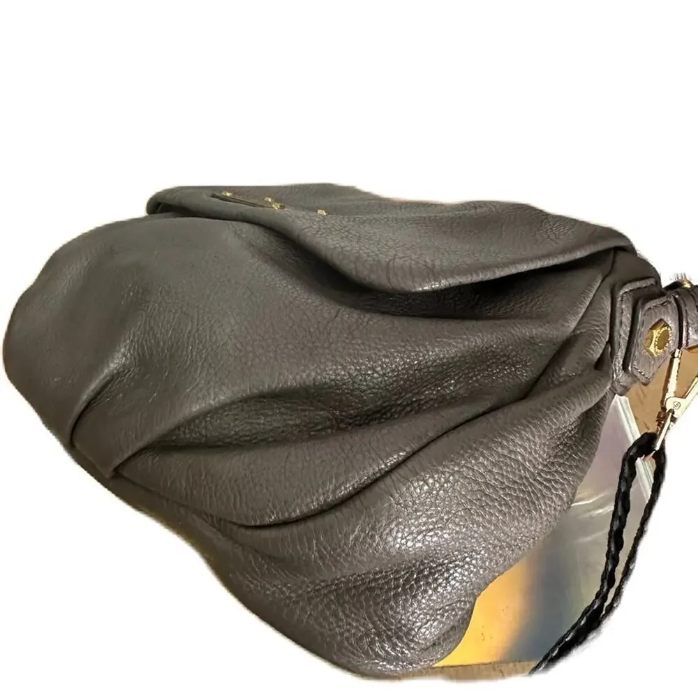 ★ EUC Marc Jacobs Pebble Leather Gray Crossbody Handbag Purse